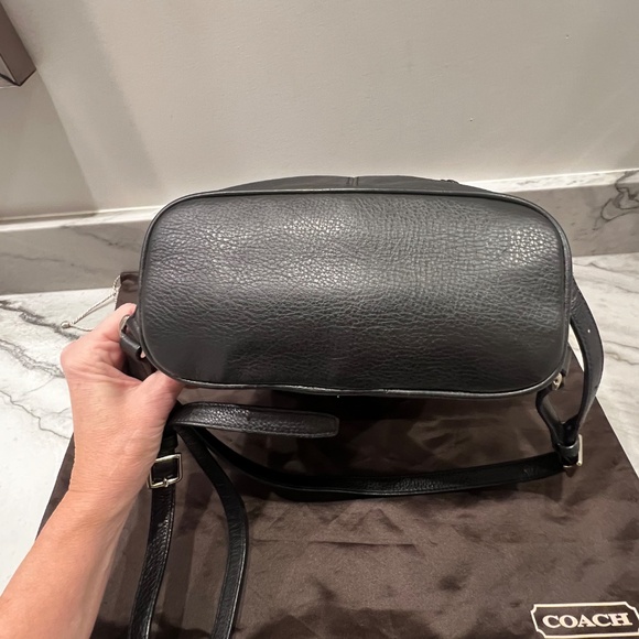 Women's Coach Backpack - Excellent Condition - Picture 7 of 11